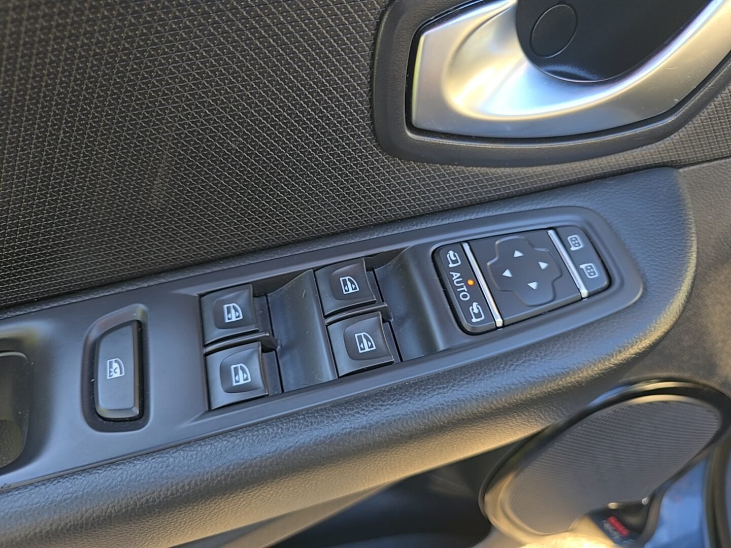 RENAULT Clio TCE LIMITED ENERGY