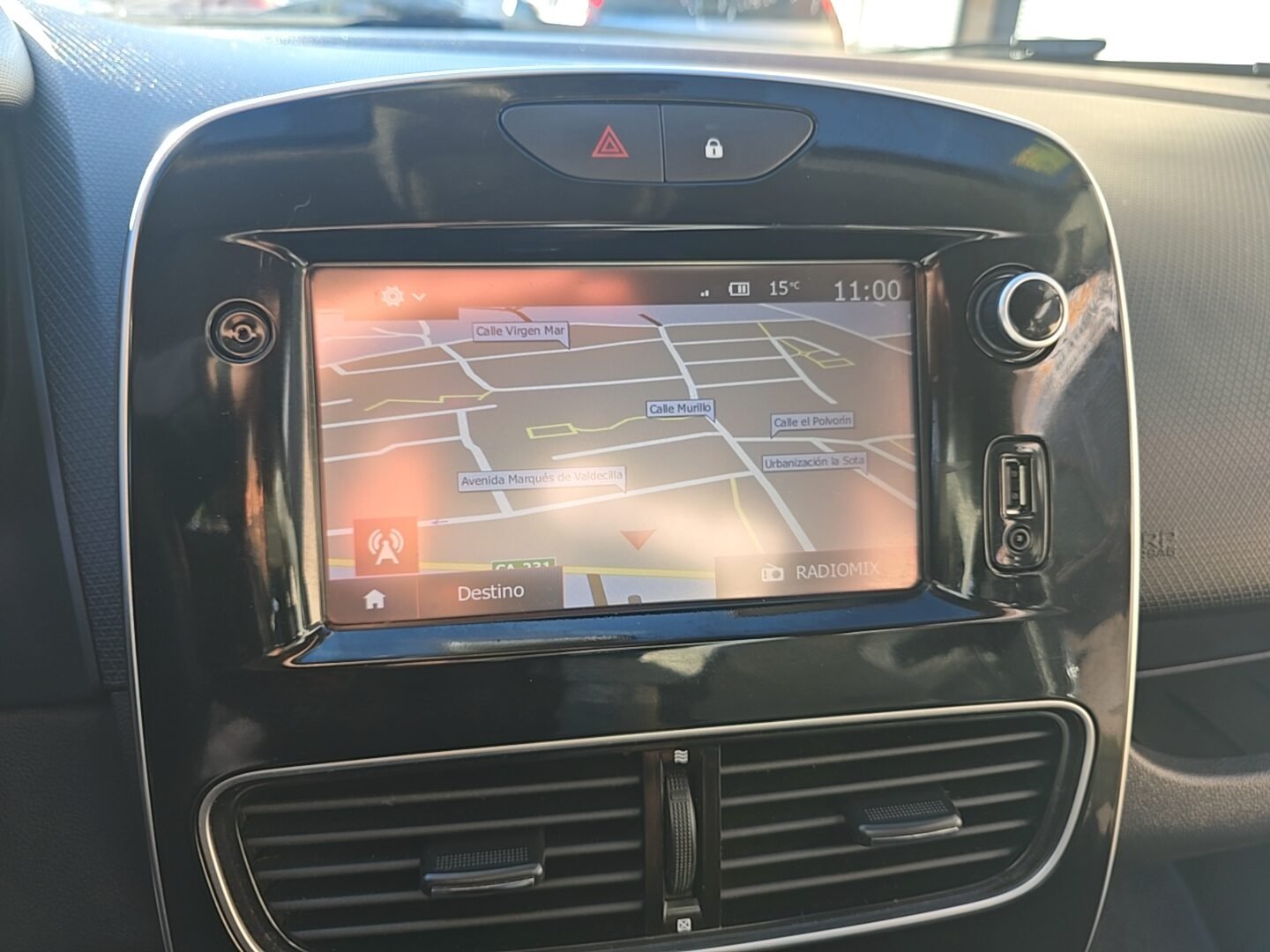 RENAULT Clio TCE LIMITED ENERGY