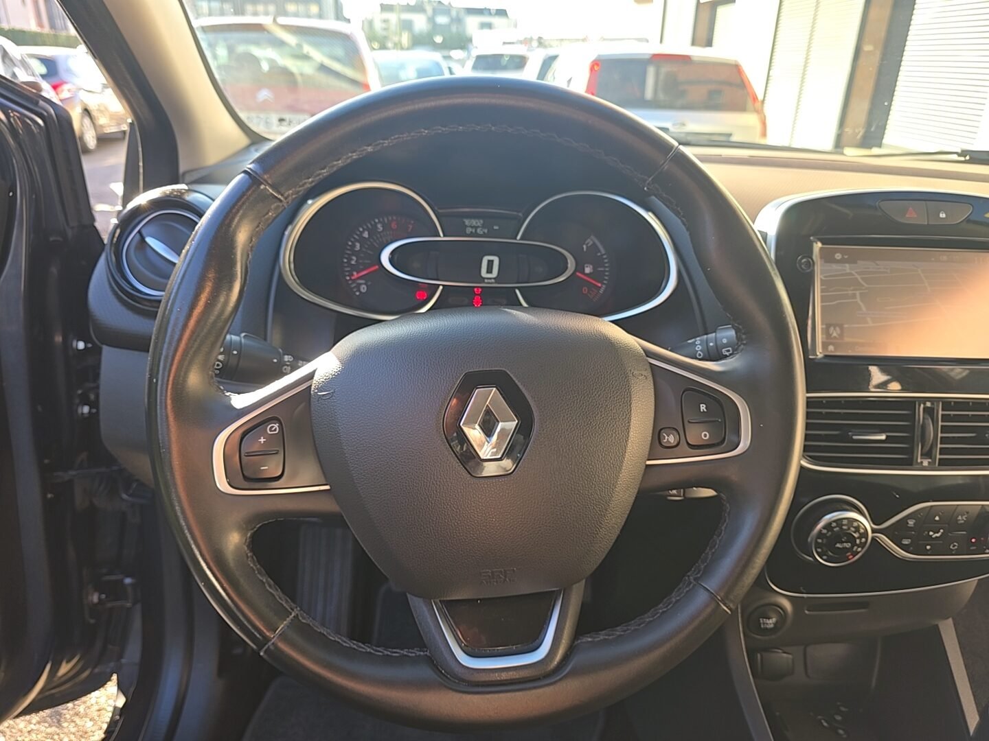 RENAULT Clio TCE LIMITED ENERGY