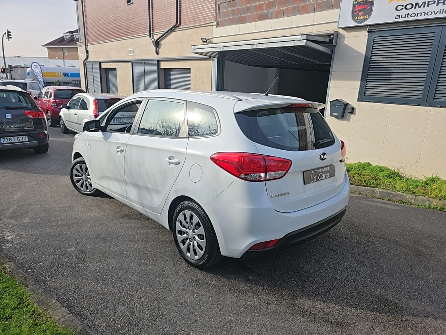 KIA CARENS 1.6GDI CONCEPT