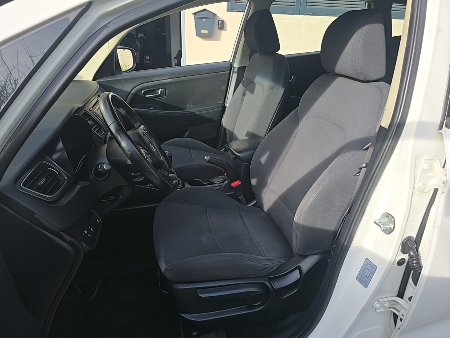 KIA CARENS 1.6GDI CONCEPT