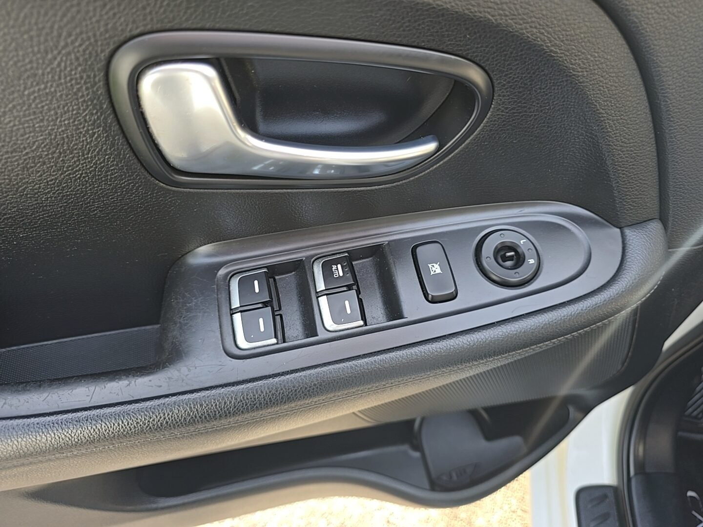 KIA CARENS 1.6GDI CONCEPT