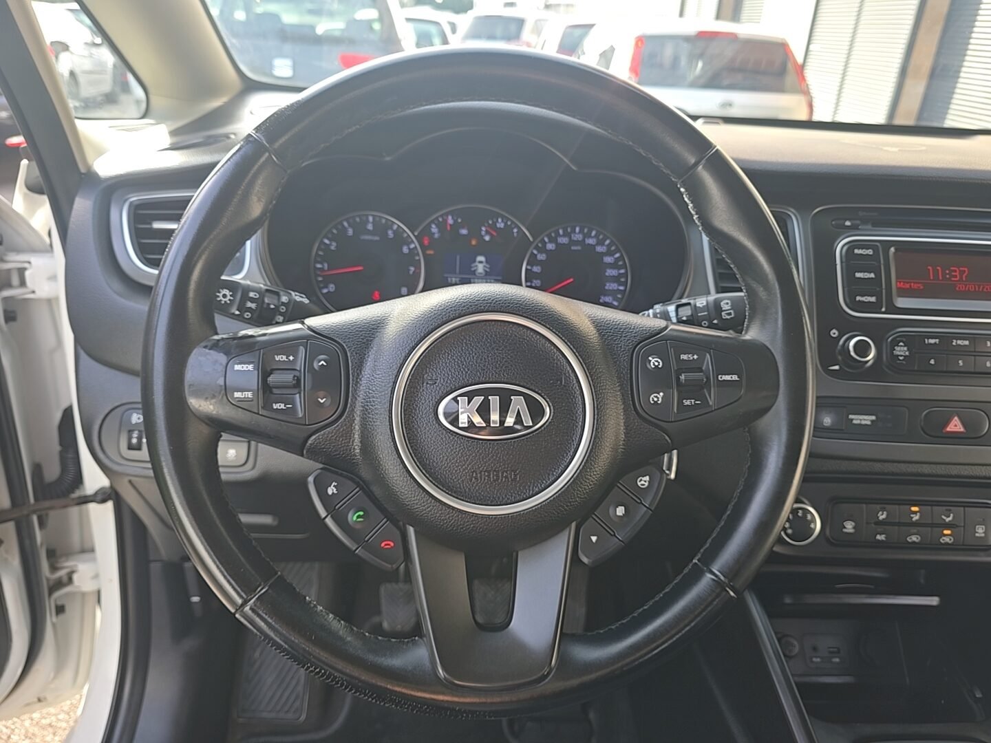 KIA CARENS 1.6GDI CONCEPT