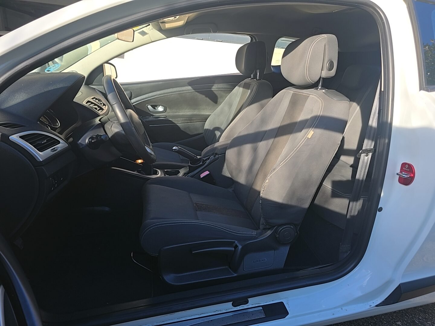 RENAULT Megane COUPE 1.6I 16V DYNAMIQUE