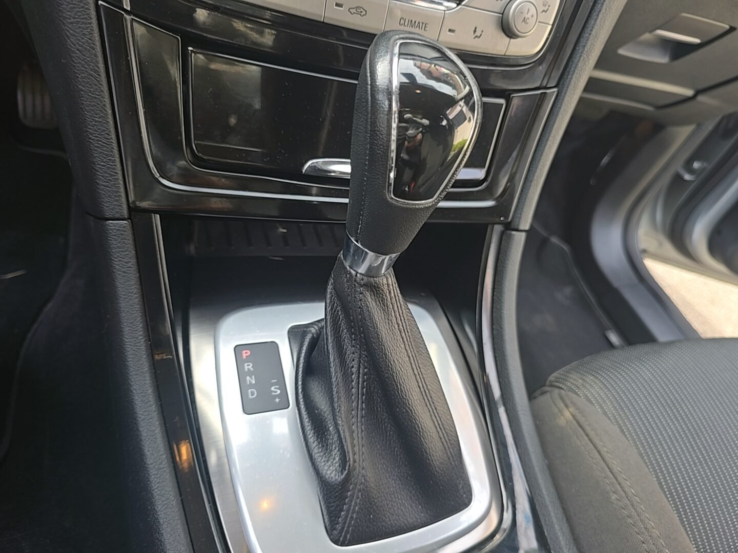 FORD MONDEO 2.0TDCI TITANIUM