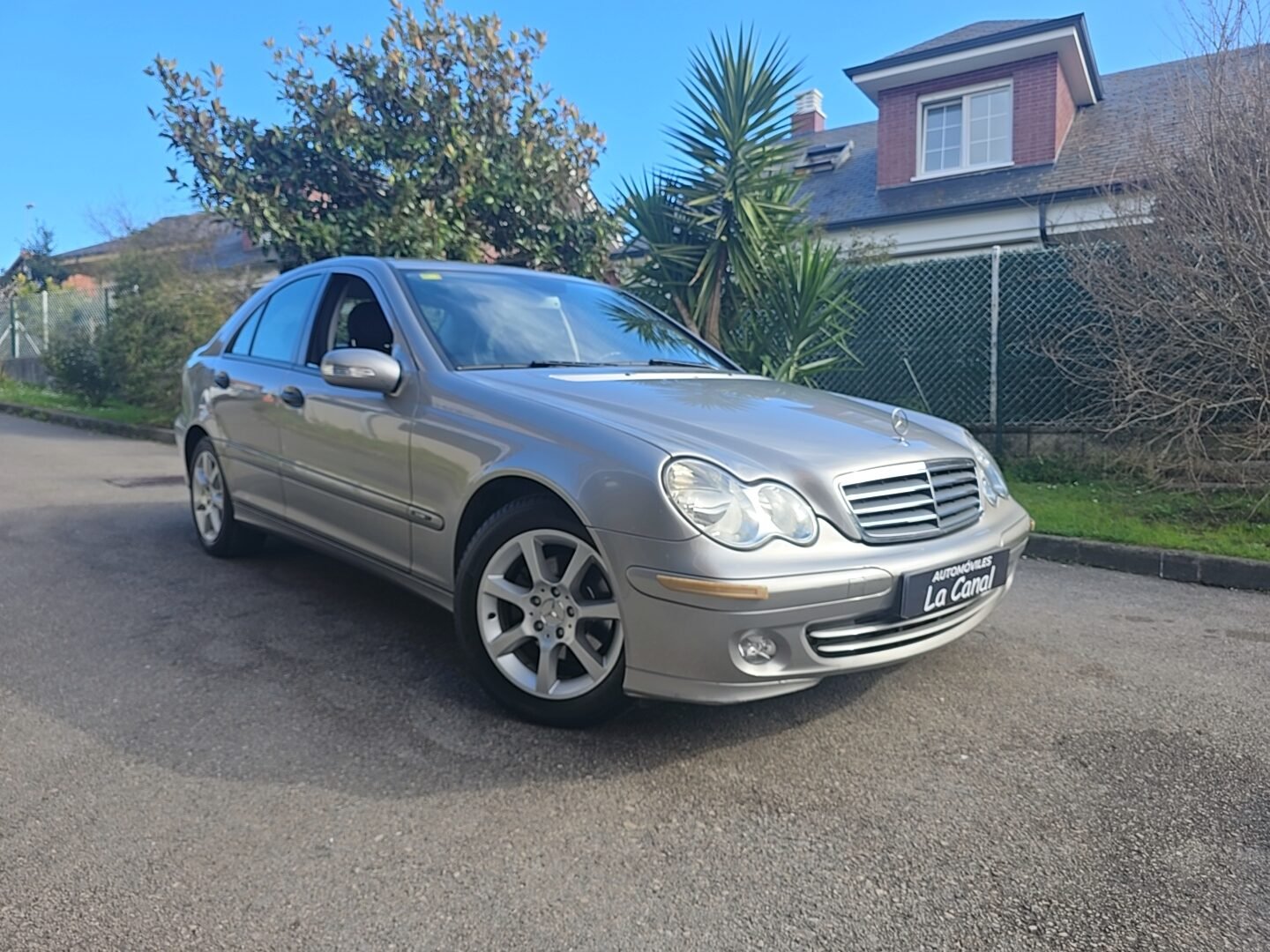 MERCEDES-BENZ C200 2.2CDI CLASSIC