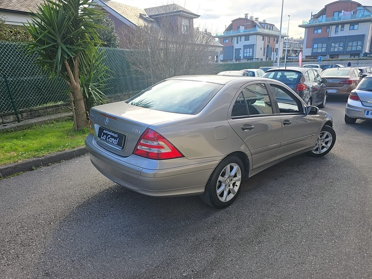MERCEDES-BENZ C200 2.2CDI CLASSIC