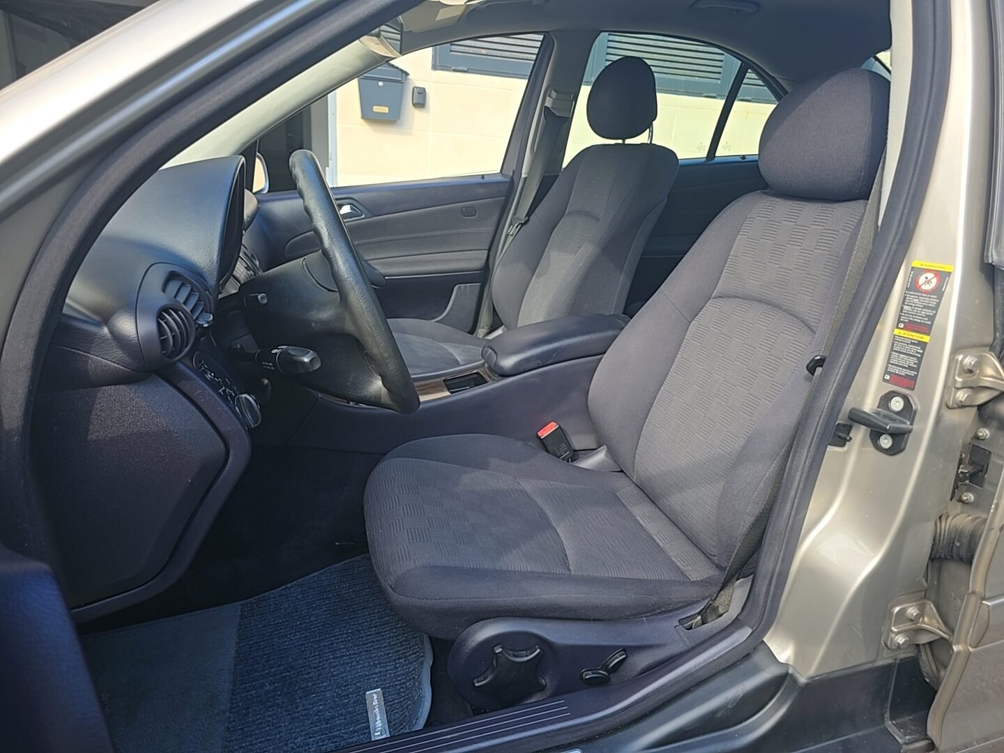 MERCEDES-BENZ C200 2.2CDI CLASSIC