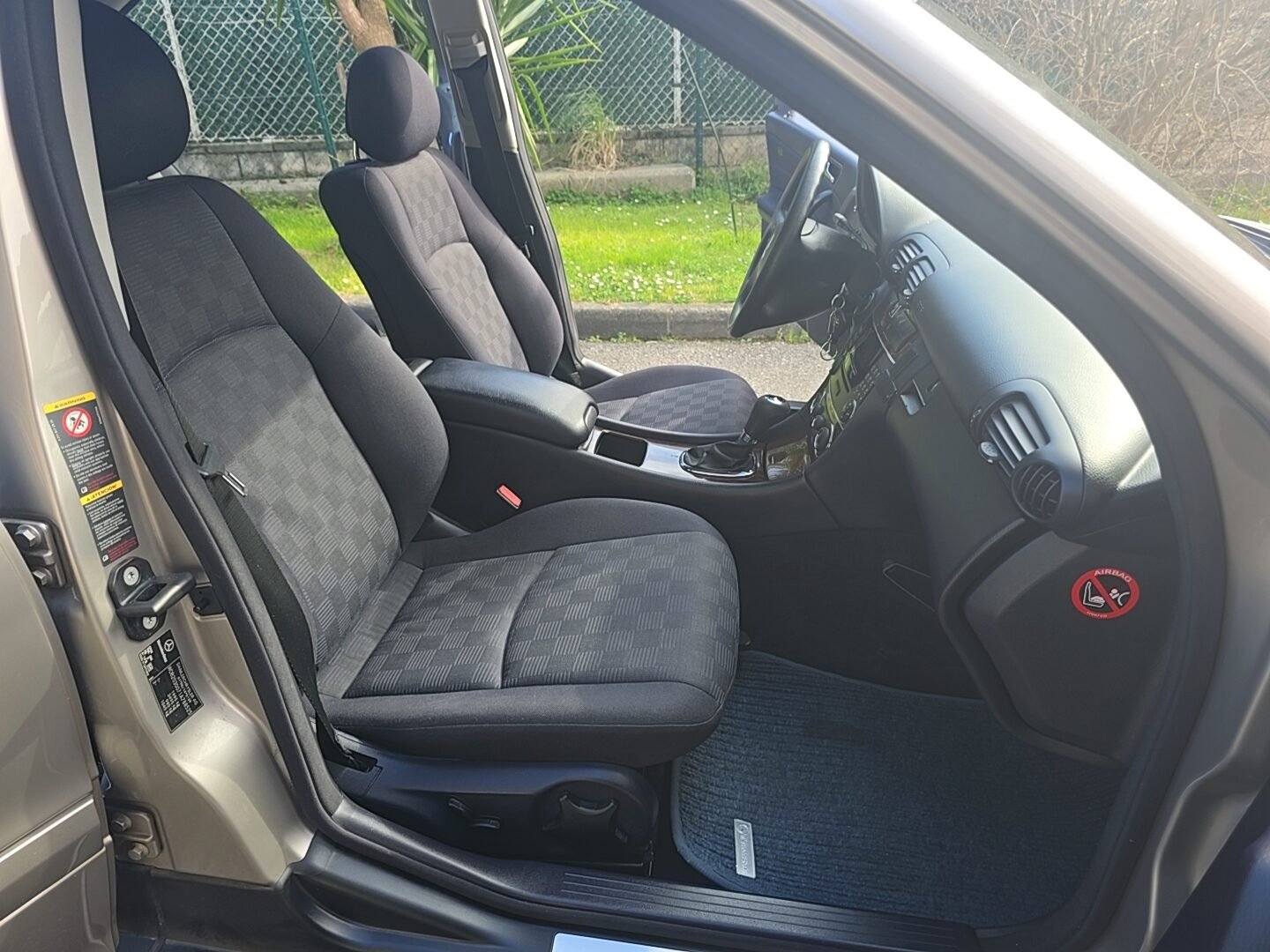 MERCEDES-BENZ C200 2.2CDI CLASSIC