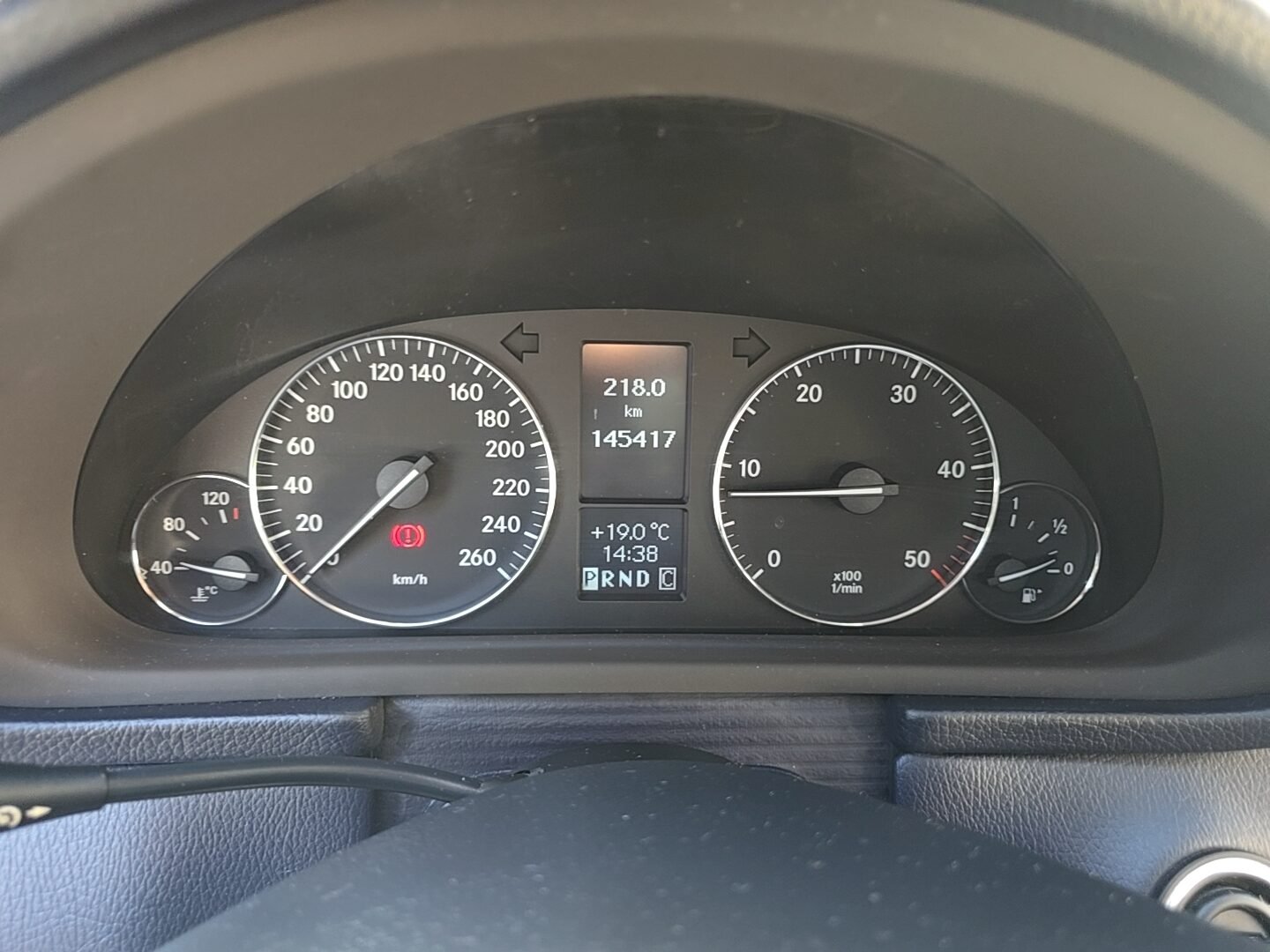 MERCEDES-BENZ C200 2.2CDI CLASSIC