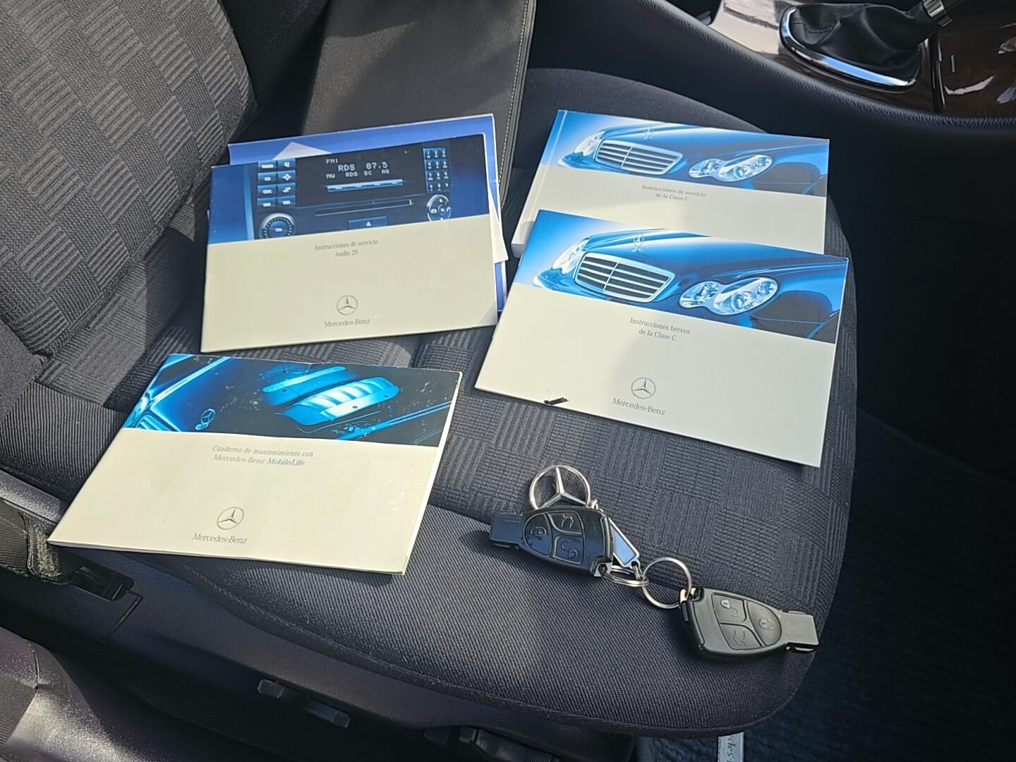 MERCEDES-BENZ C200 2.2CDI CLASSIC