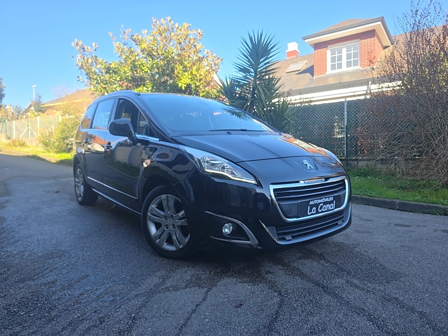 PEUGEOT 1.6BlueHDI STYLE 