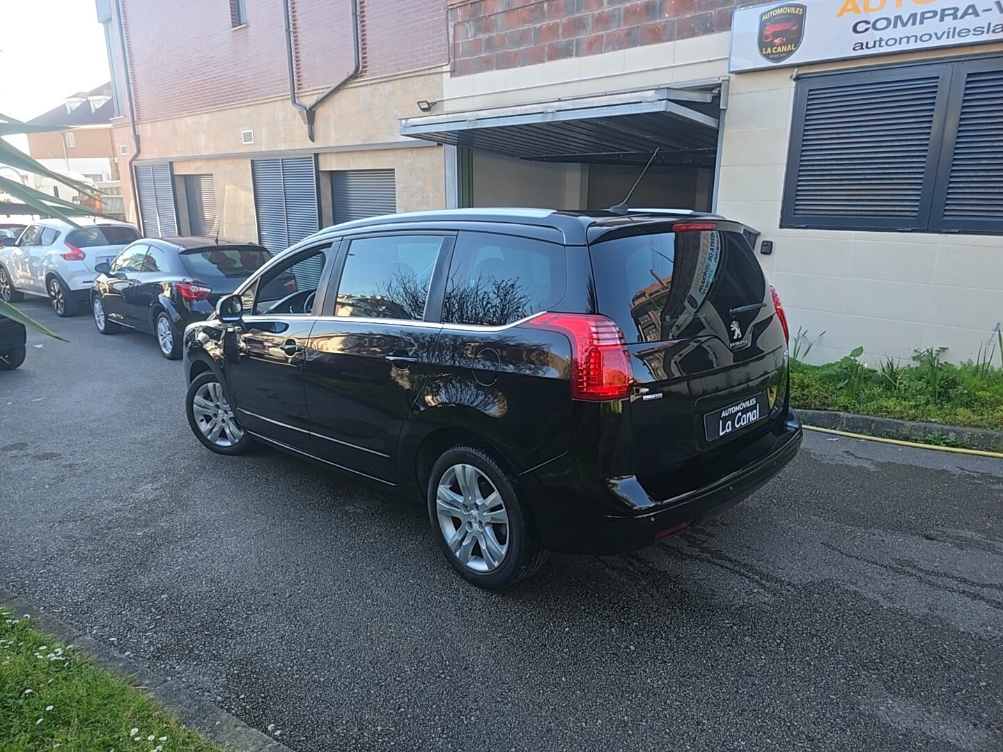 PEUGEOT 1.6BlueHDI STYLE 