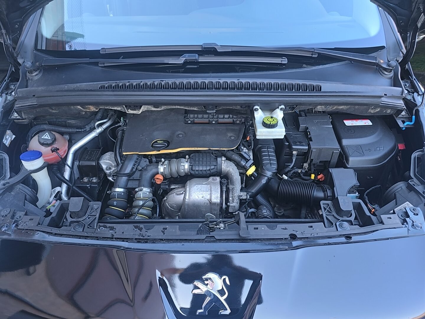 PEUGEOT 1.6BlueHDI STYLE 