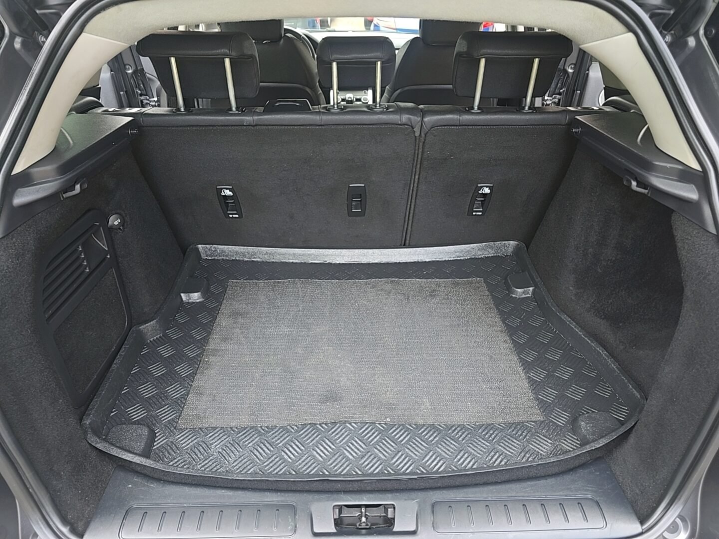 LAND-ROVER 2.0L eD4 PURE