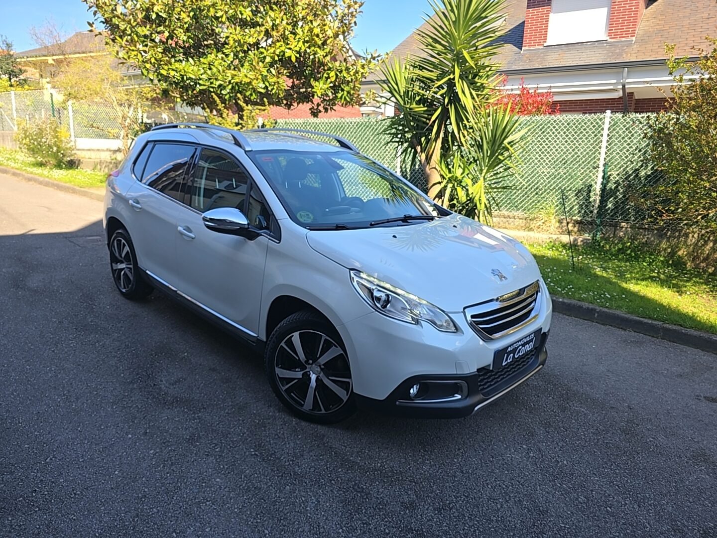 PEUGEOT 2008 1.6eHDI ALLURE