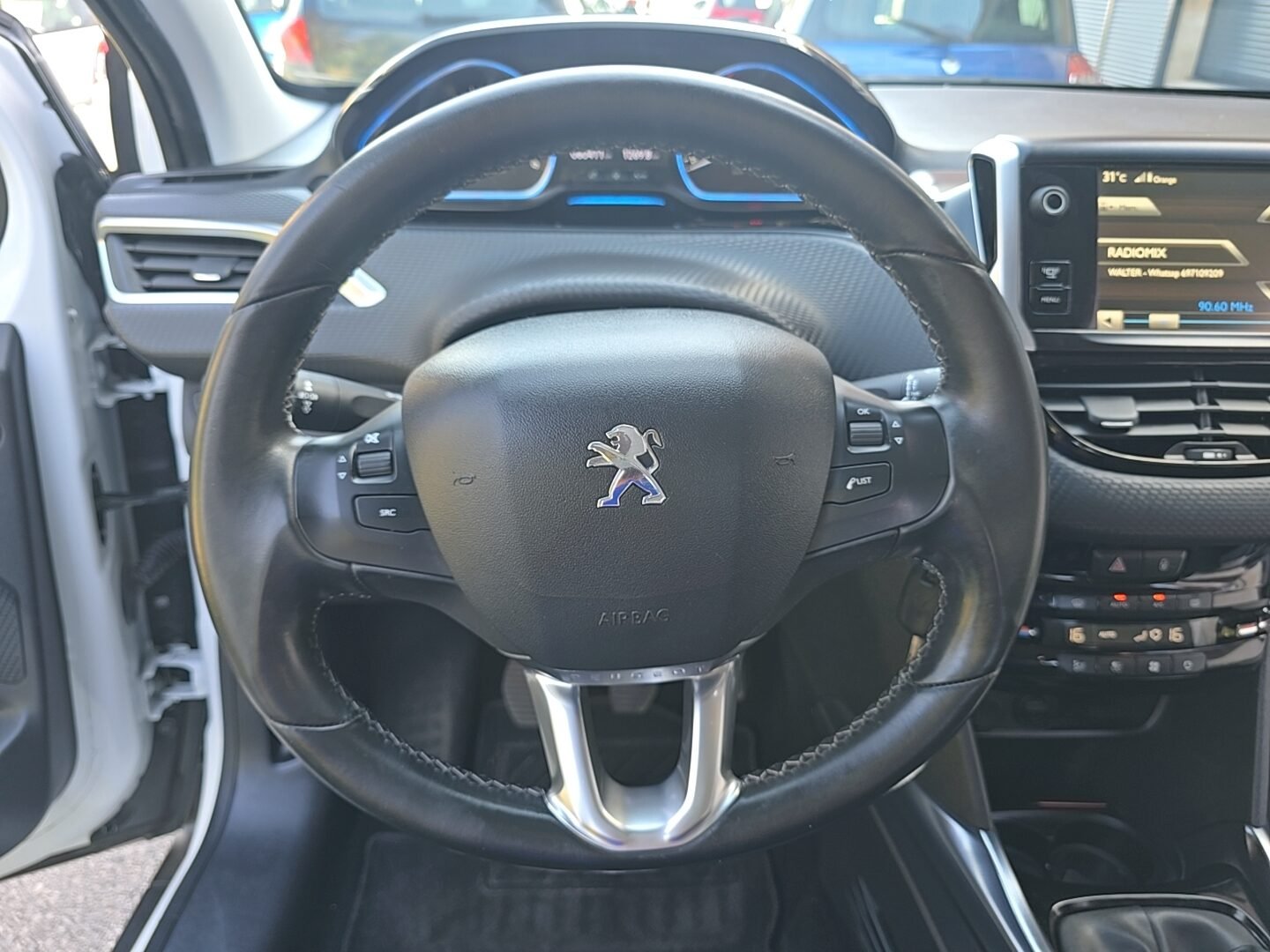 PEUGEOT 2008 1.6eHDI ALLURE