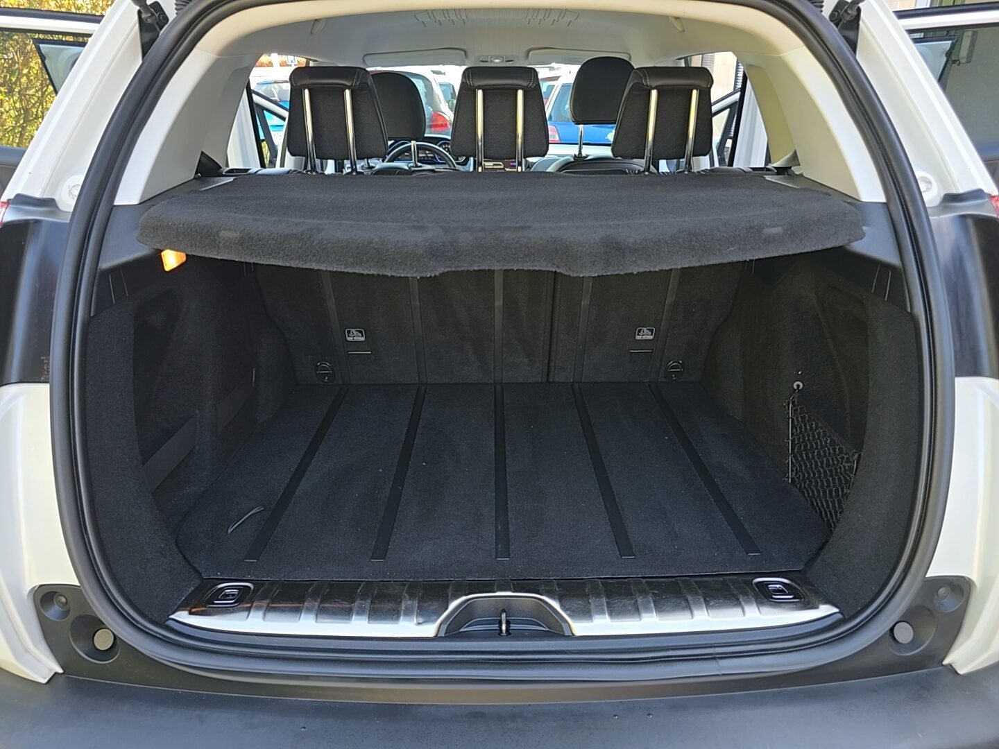 PEUGEOT 2008 1.6eHDI ALLURE