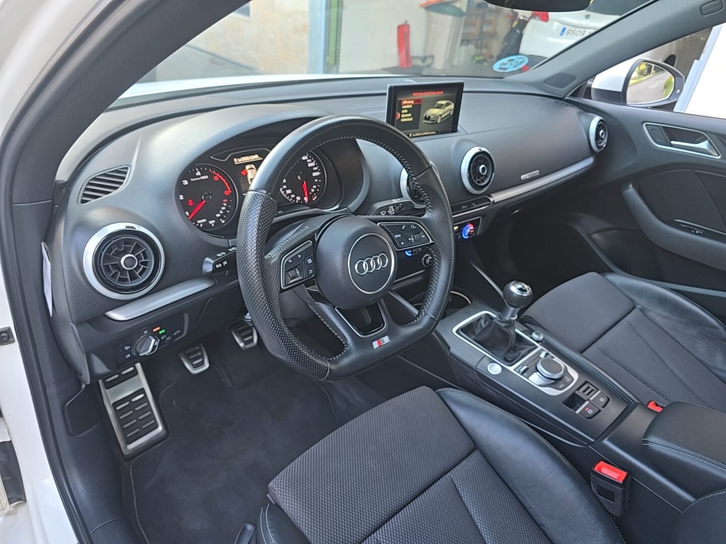 AUDI A3 LIMOUSIN 2.0TDI S-LINE