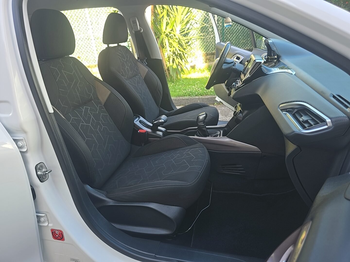 PEUGEOT 2008 1.6HDI STYLE