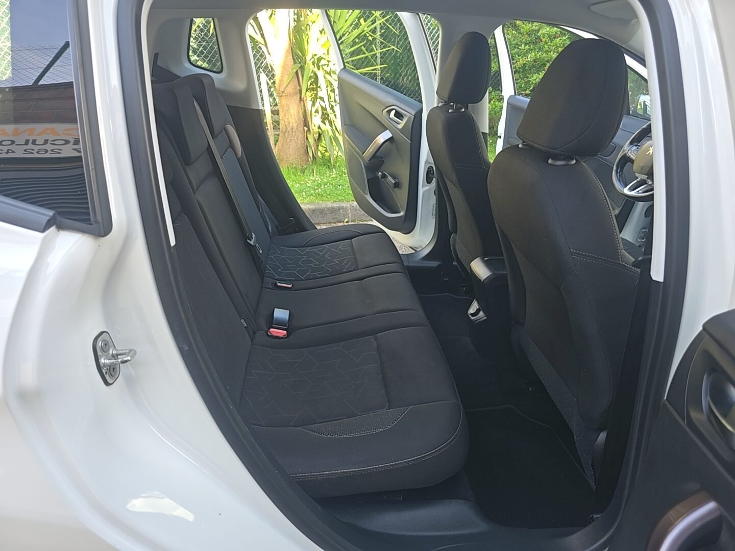 PEUGEOT 2008 1.6HDI STYLE