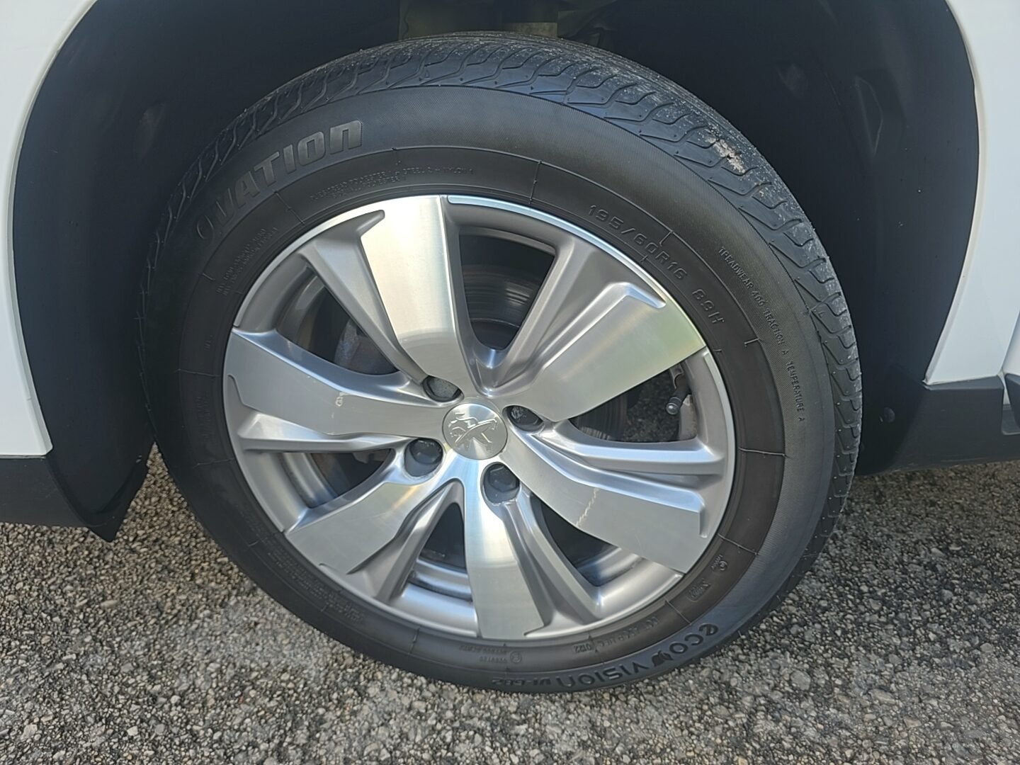 PEUGEOT 2008 1.6HDI STYLE