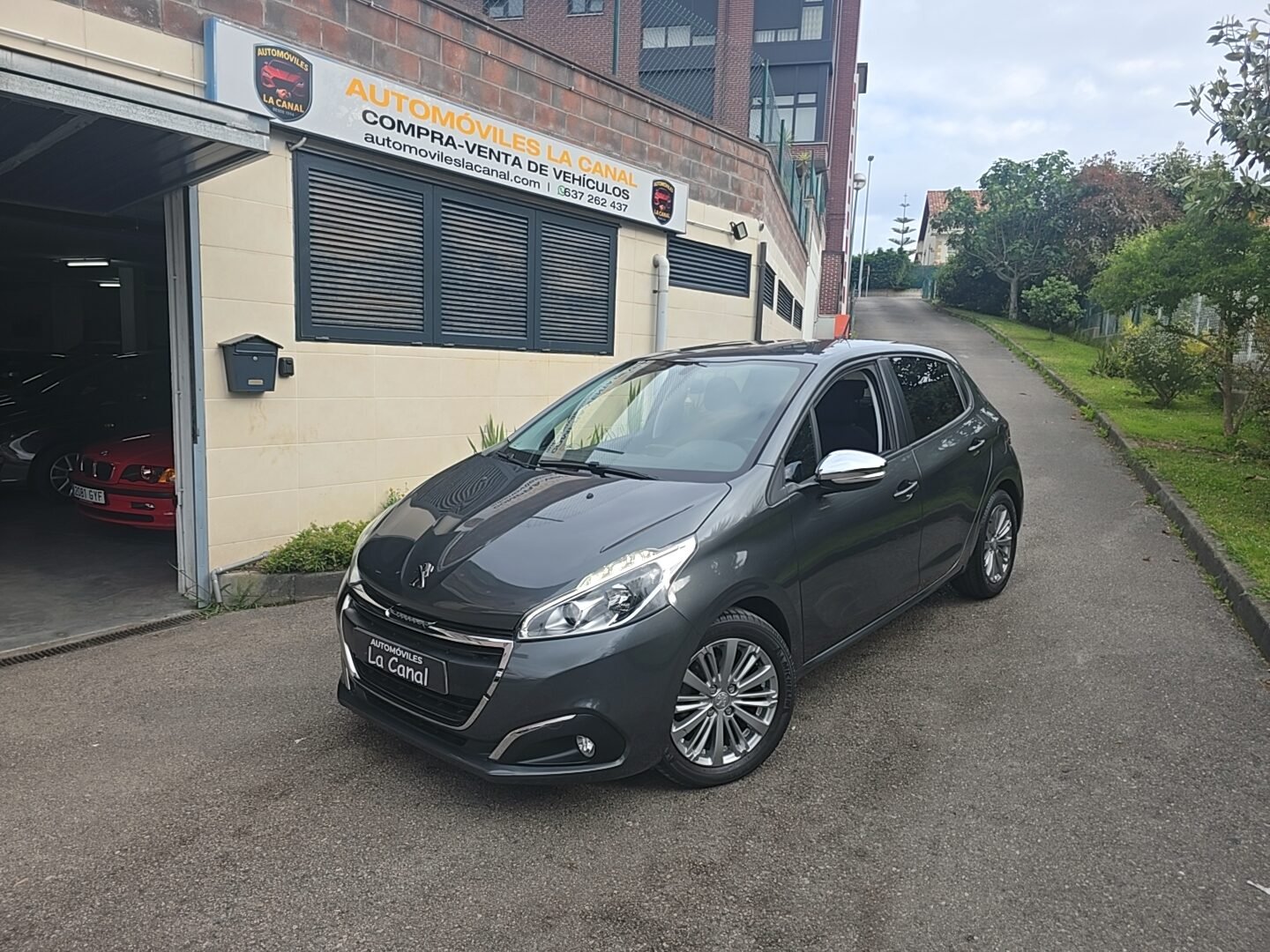 PEUGEOT 208 1.6HDI STYLE