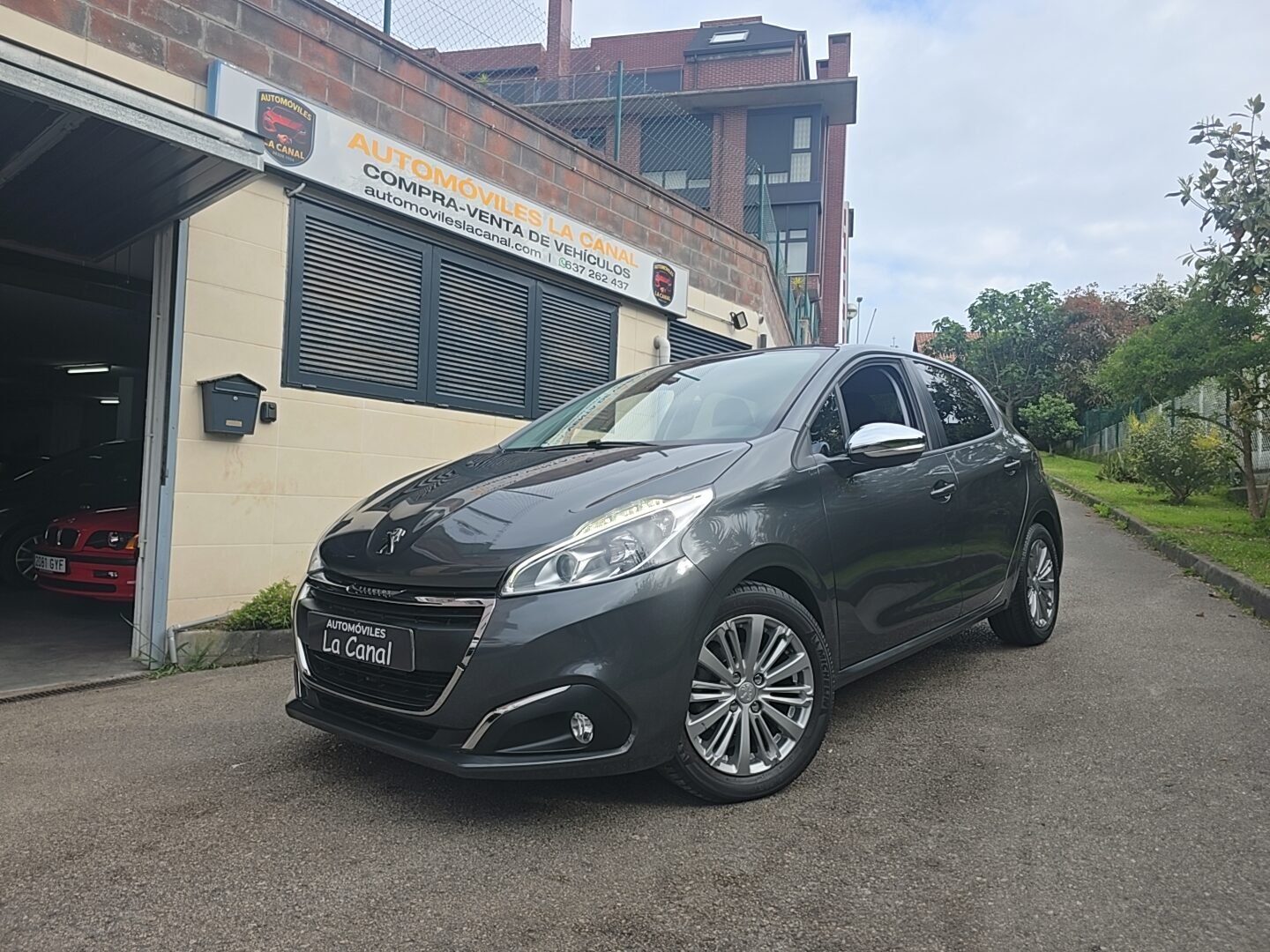 PEUGEOT 208 1.6HDI STYLE