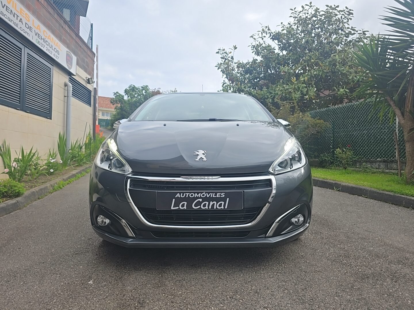 PEUGEOT 208 1.6HDI STYLE