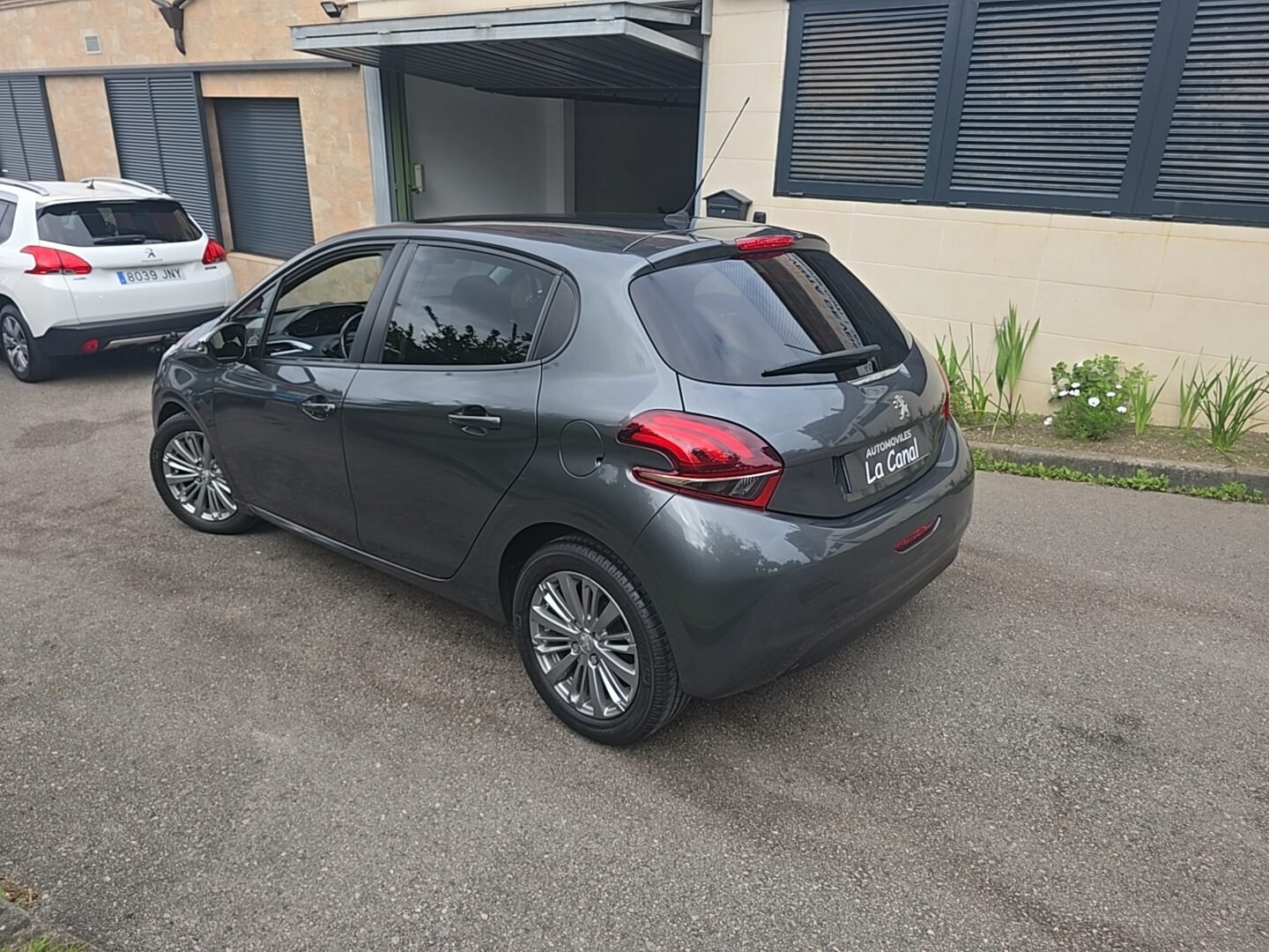 PEUGEOT 208 1.6HDI STYLE