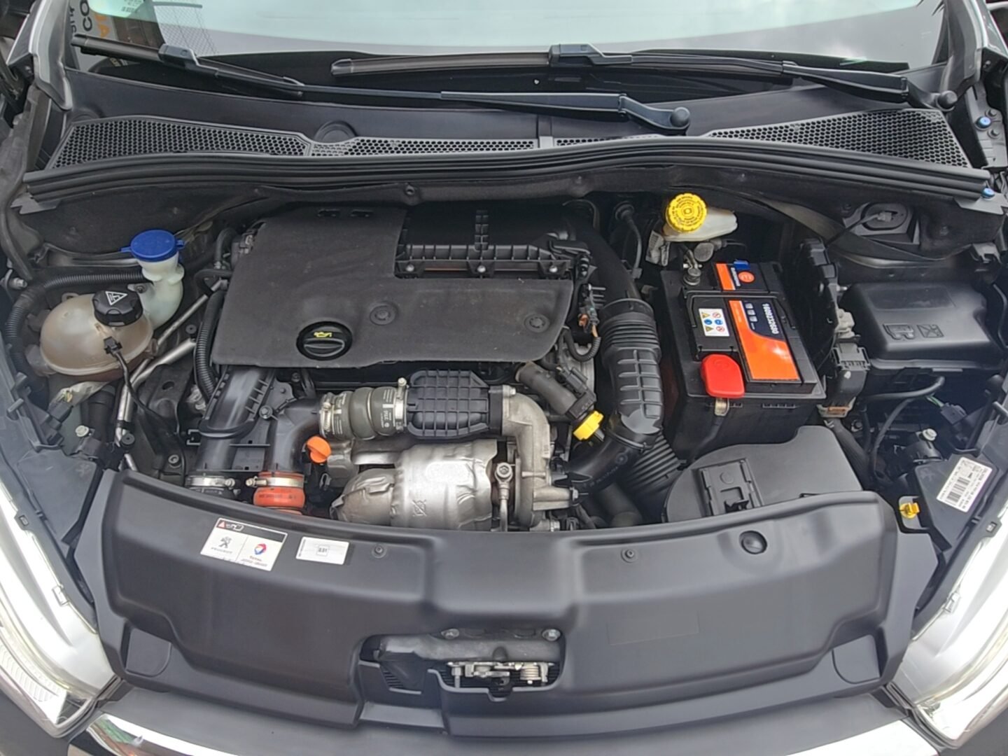 PEUGEOT 208 1.6HDI STYLE