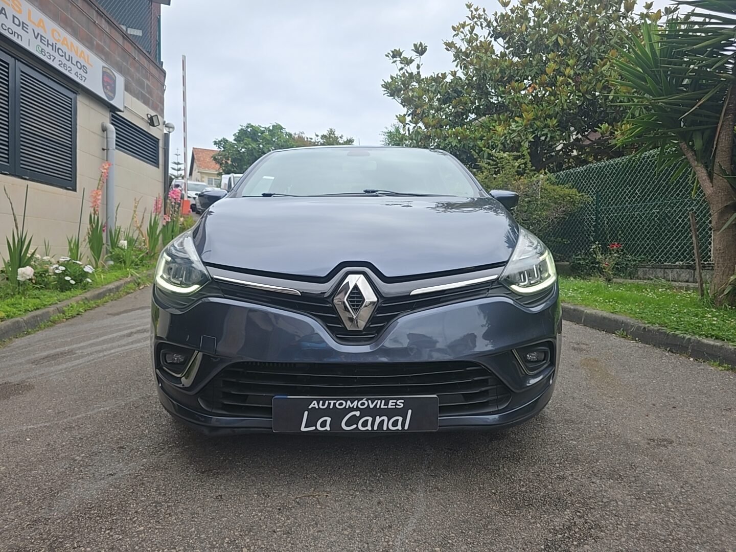 RENAULT Clio TCE LIMITED ENERGY