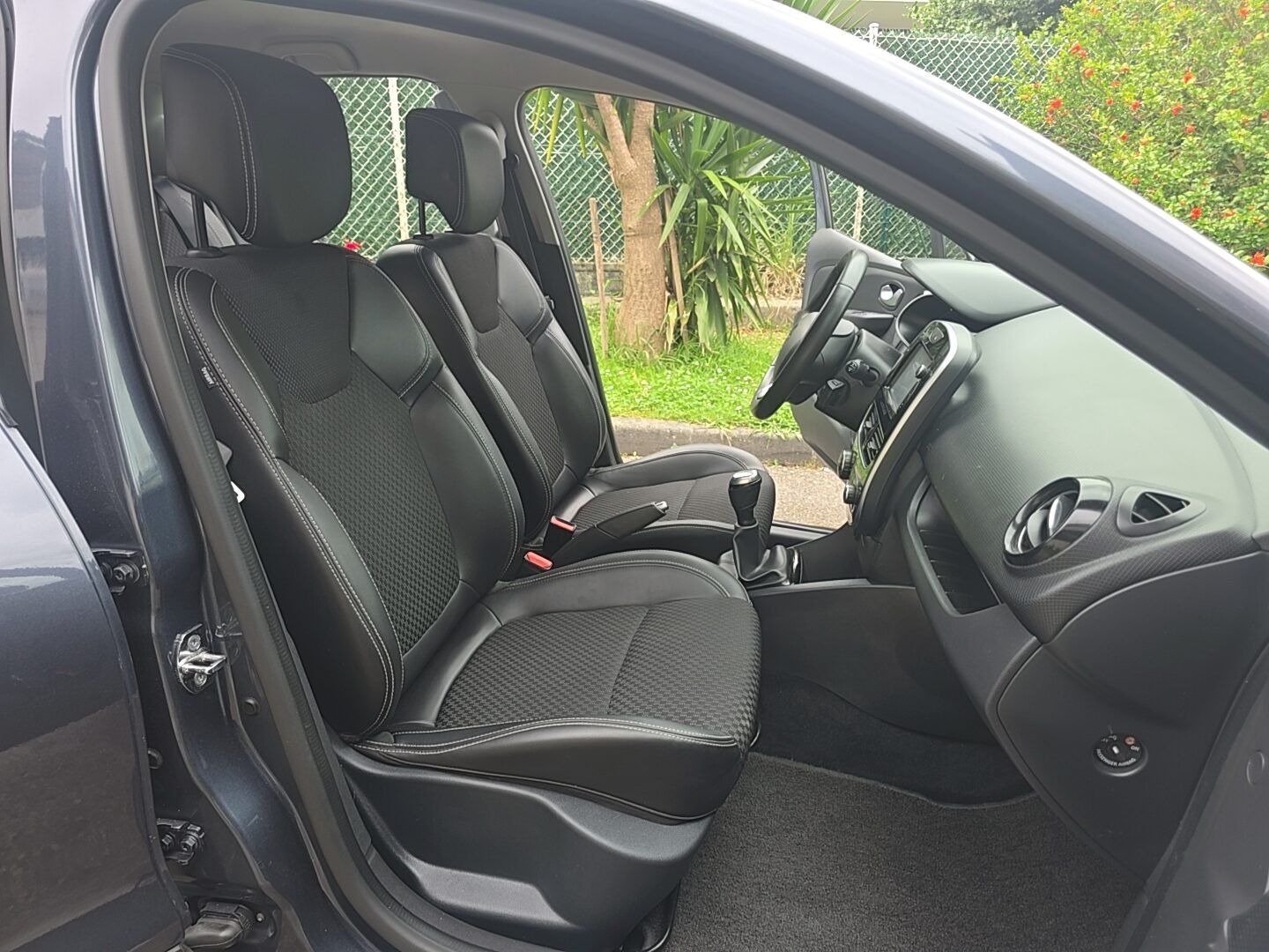 RENAULT Clio TCE LIMITED ENERGY