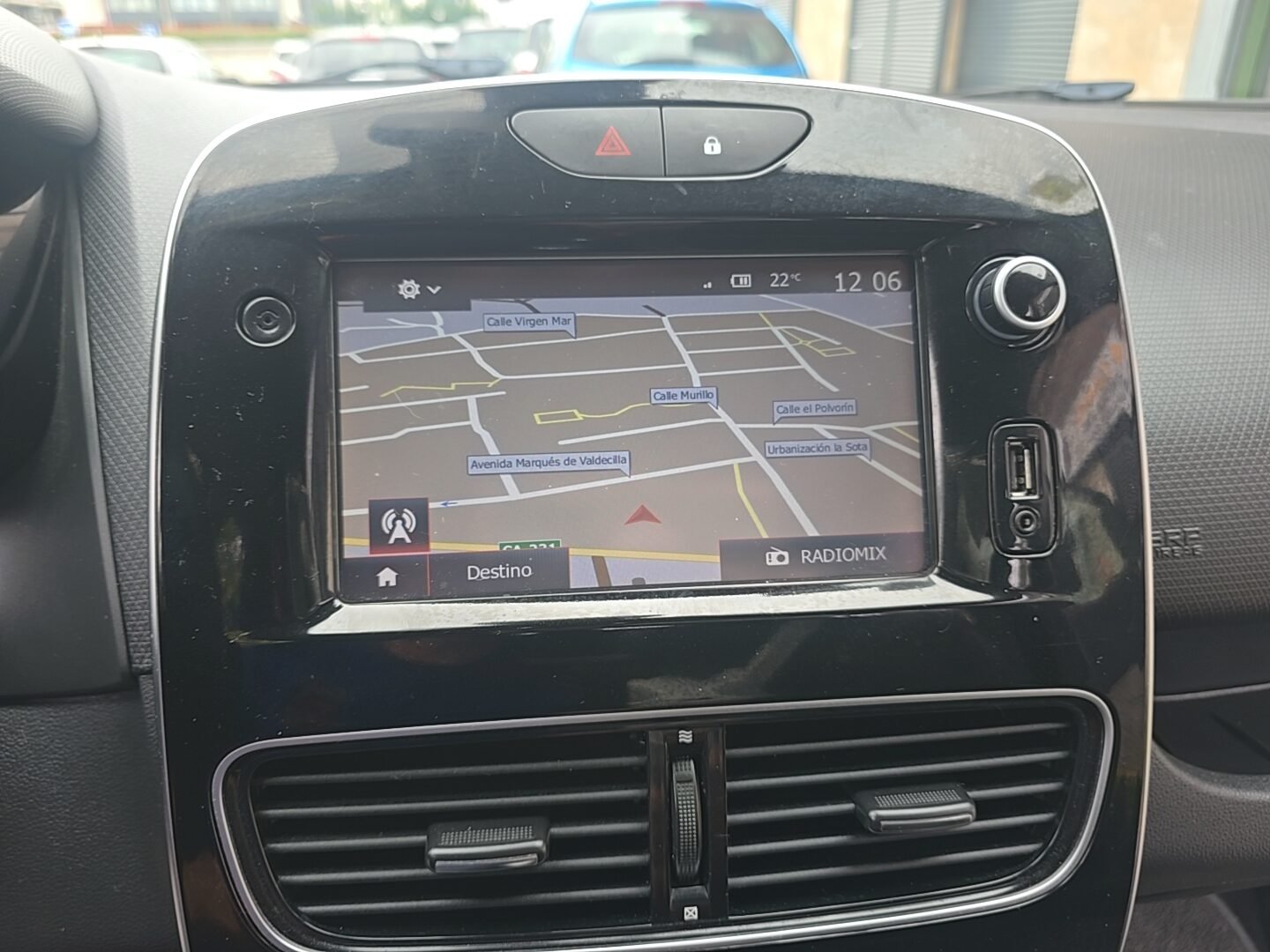 RENAULT Clio TCE LIMITED ENERGY