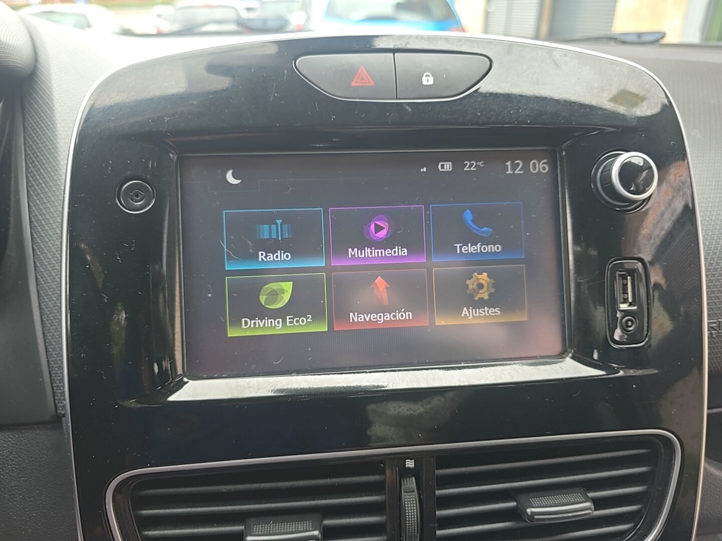 RENAULT Clio TCE LIMITED ENERGY