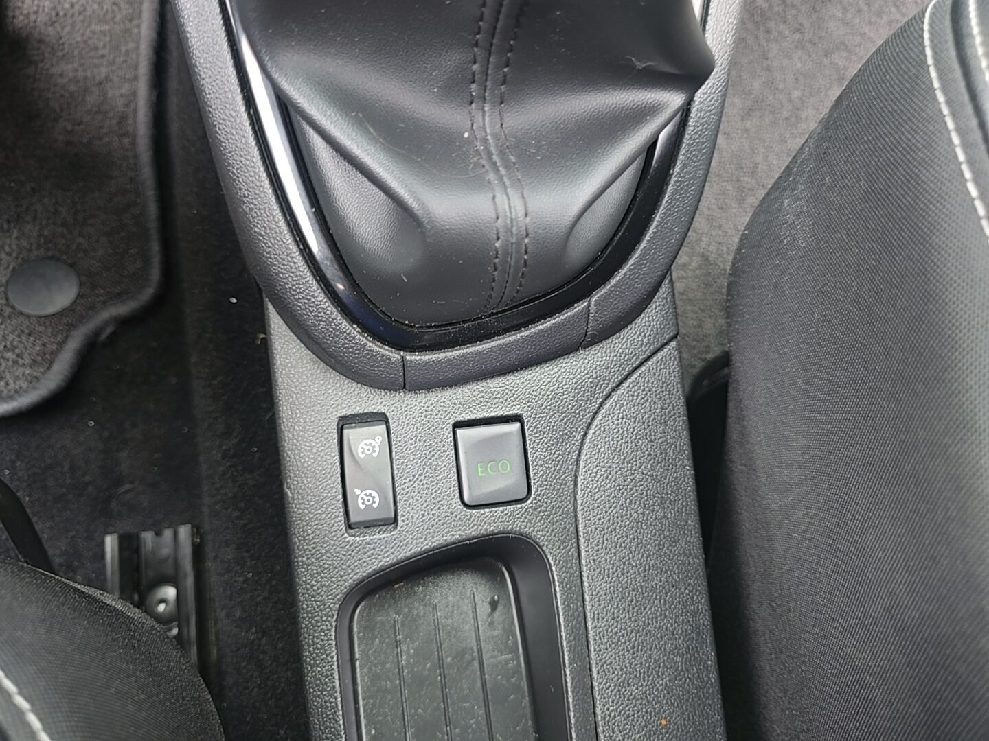 RENAULT Clio TCE LIMITED ENERGY