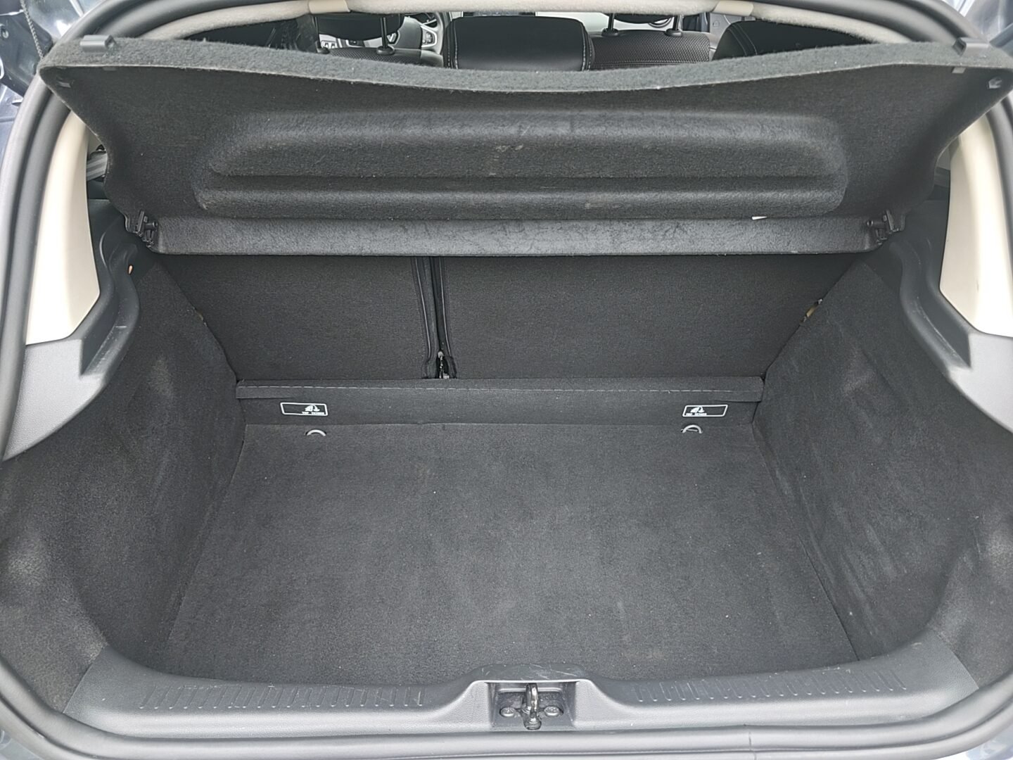 RENAULT Clio TCE LIMITED ENERGY