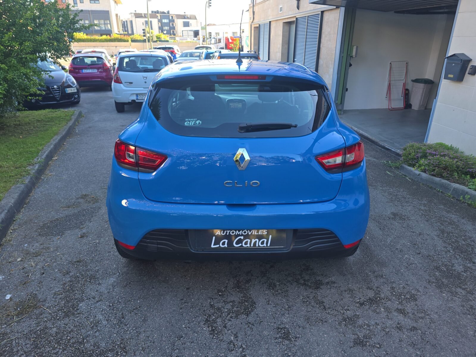 RENAULT Clio 1.2I AUTHENTIQUE