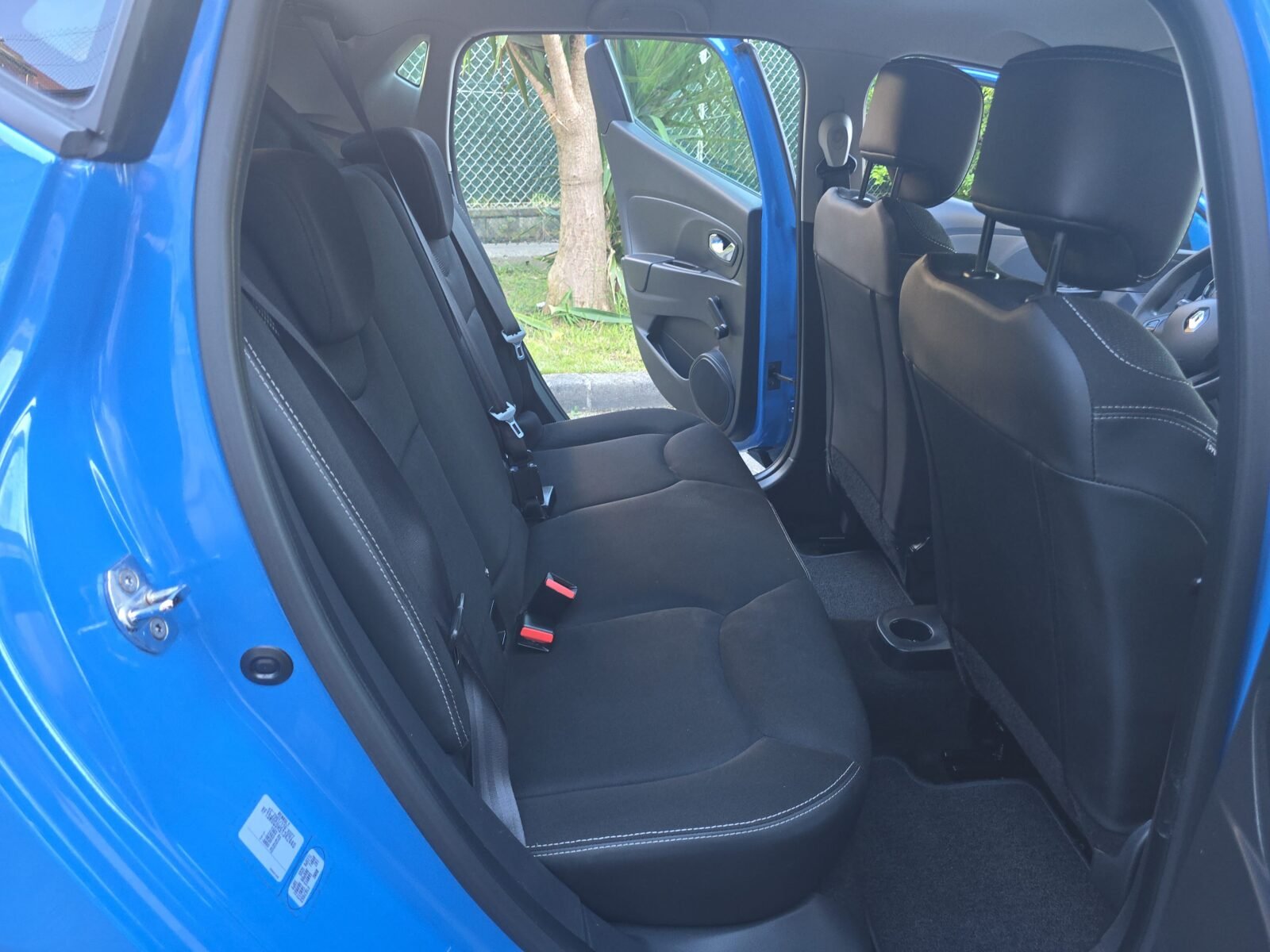 RENAULT Clio 1.2I AUTHENTIQUE
