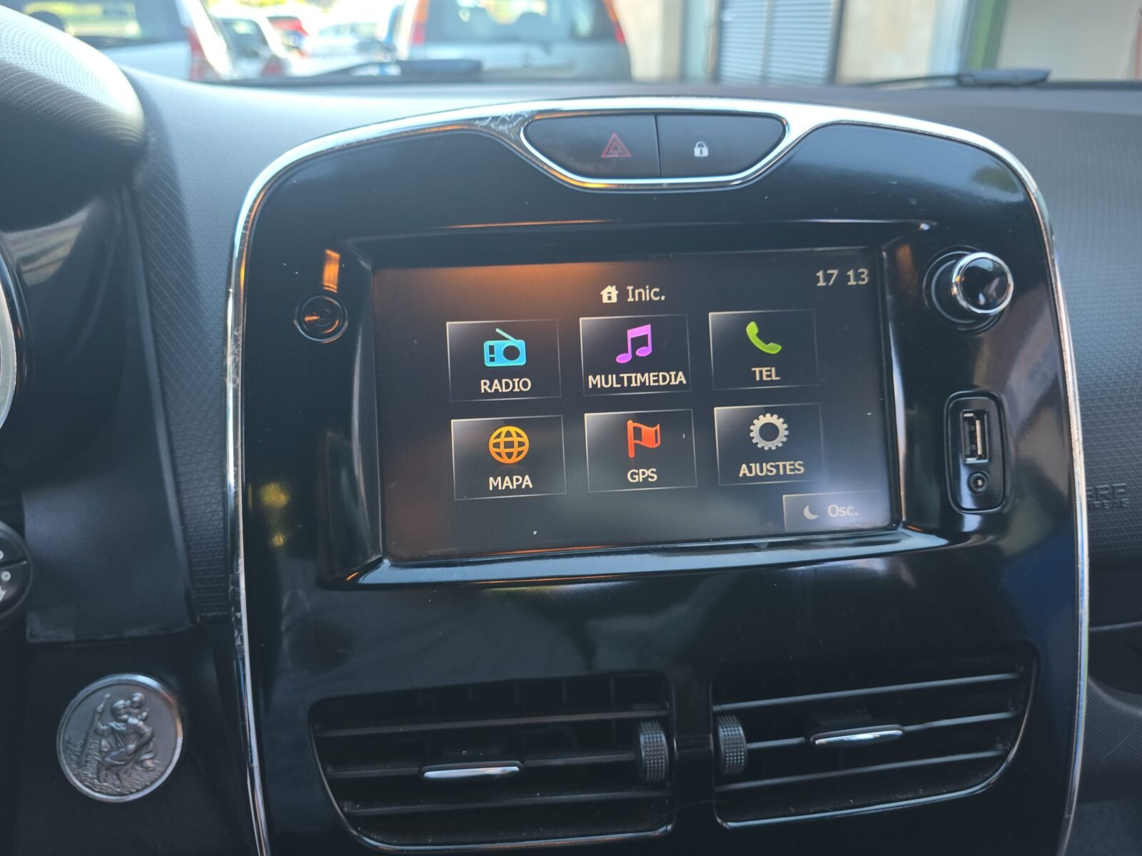 RENAULT Clio 1.2I AUTHENTIQUE