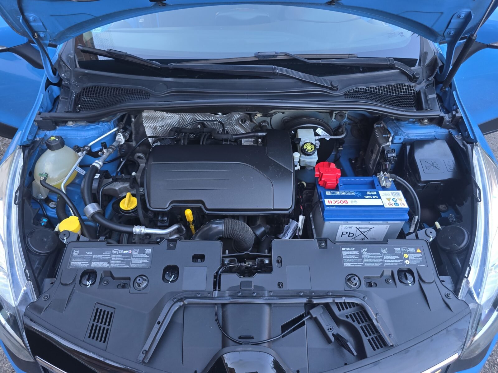 RENAULT Clio 1.2I AUTHENTIQUE