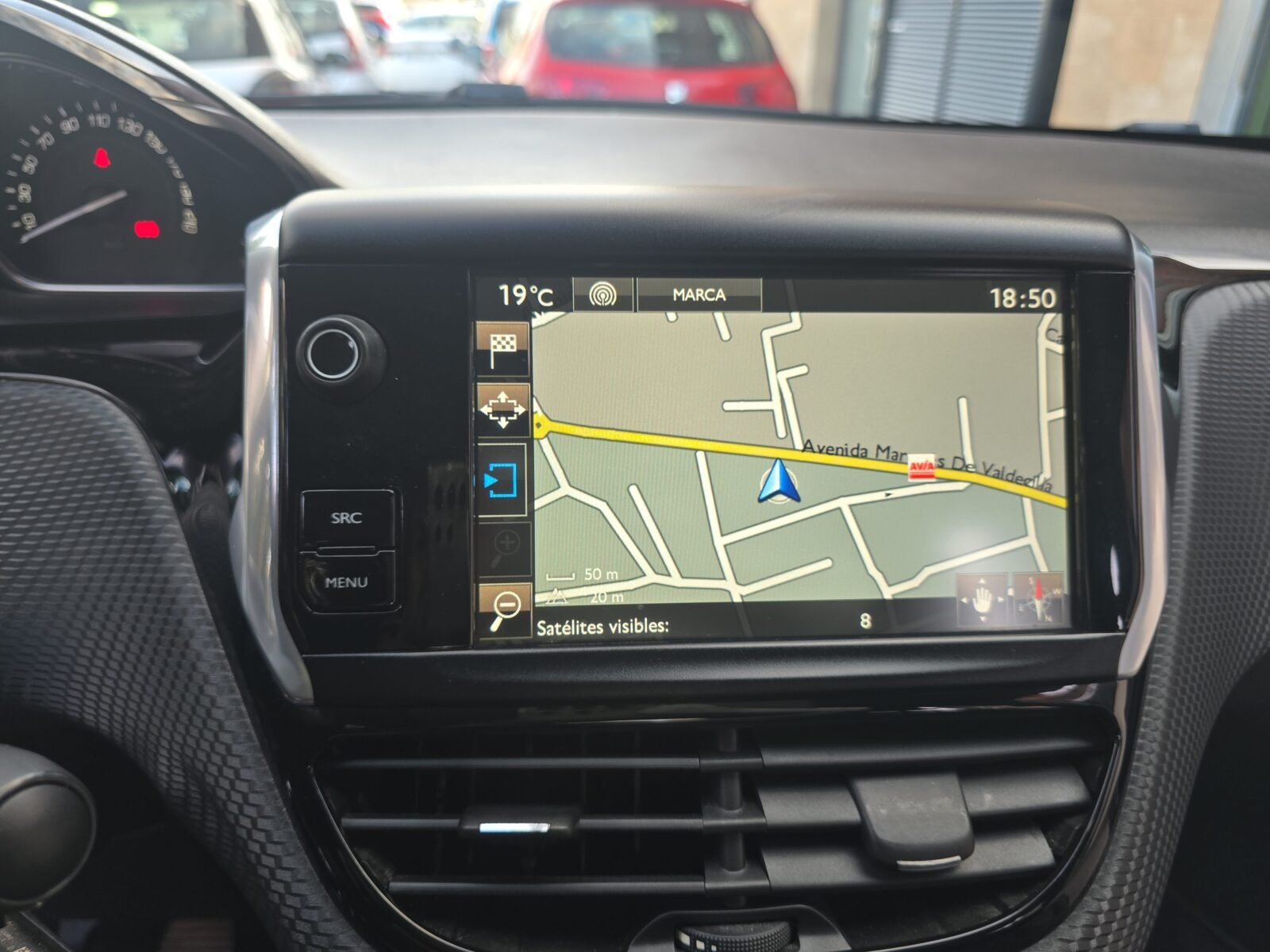 PEUGEOT 2008 1.6BlueHDI ALLURE