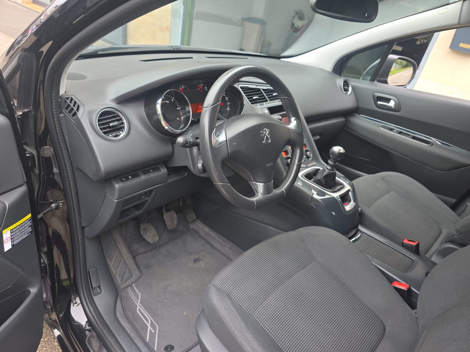 PEUGEOT 5008 1.6HDI STYLE 7 PLAZAS