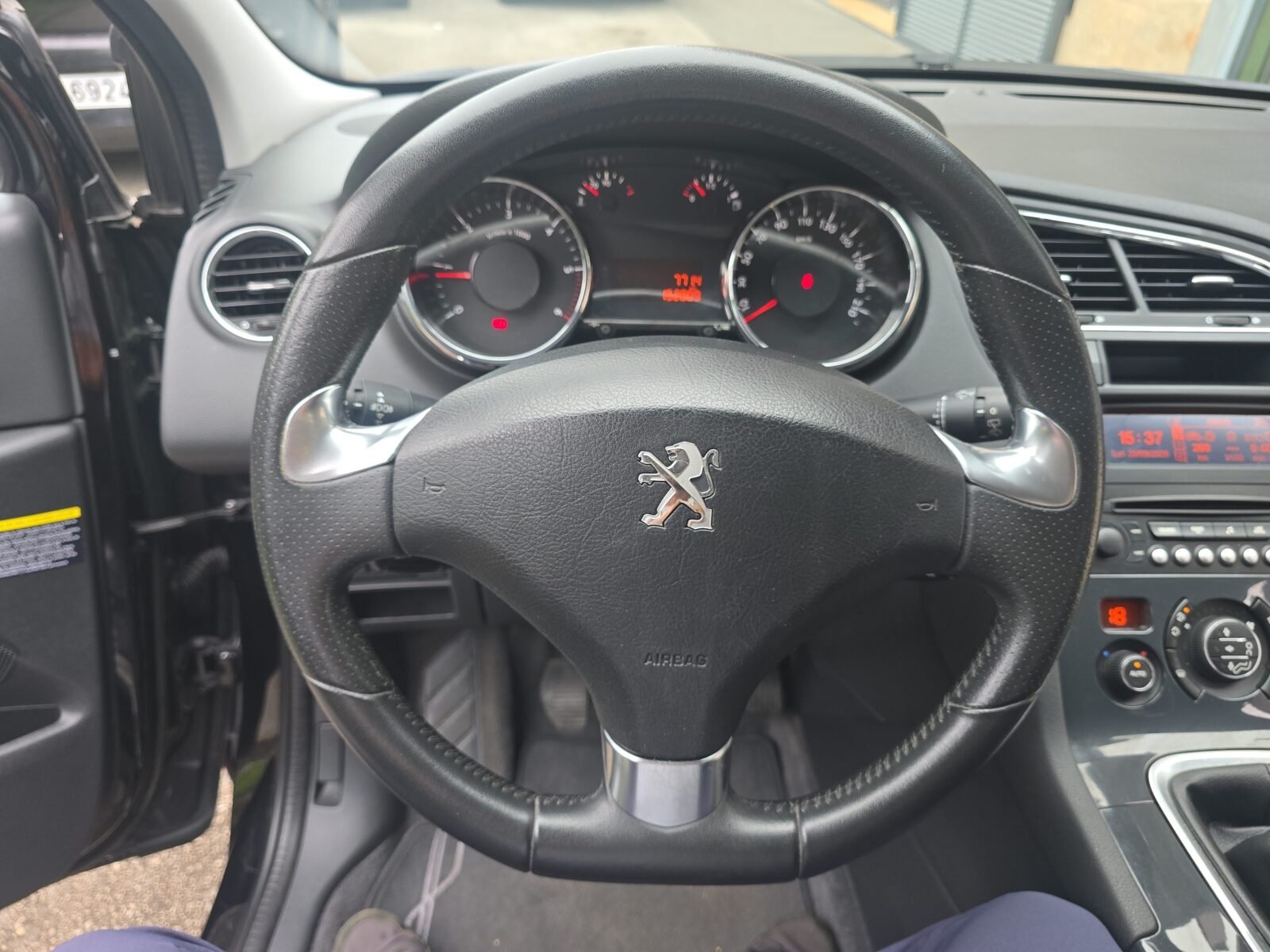 PEUGEOT 5008 1.6HDI STYLE 7 PLAZAS