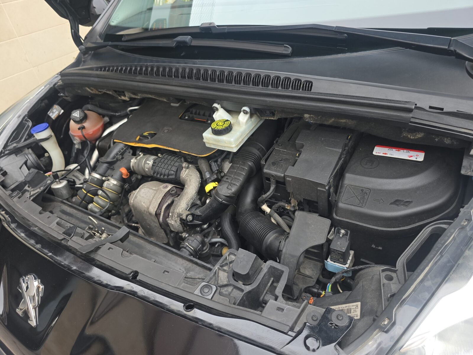 PEUGEOT 5008 1.6HDI STYLE 7 PLAZAS