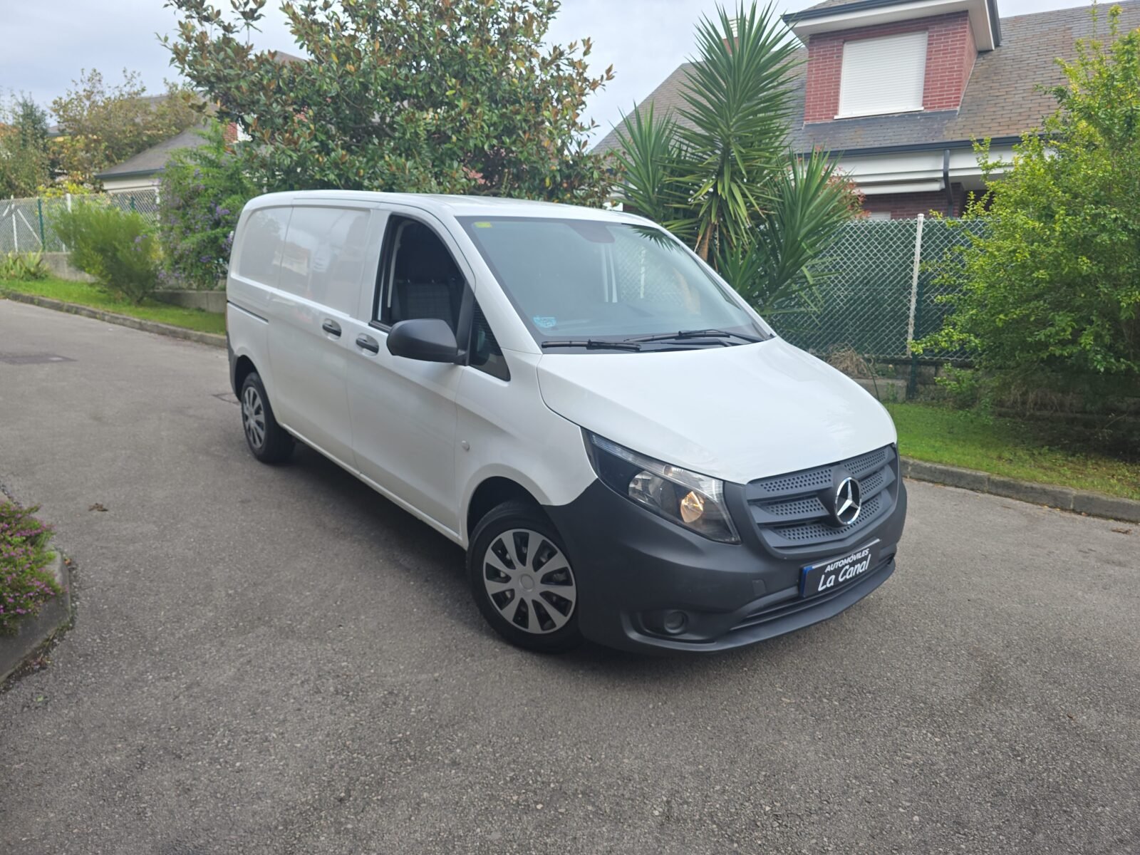 MERCEDES-BENZ VITO 109CDI FURGON