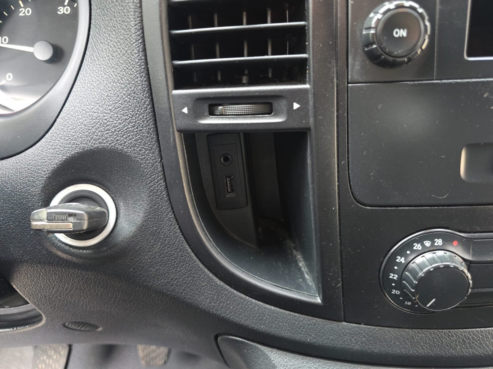 MERCEDES-BENZ VITO 109CDI FURGON