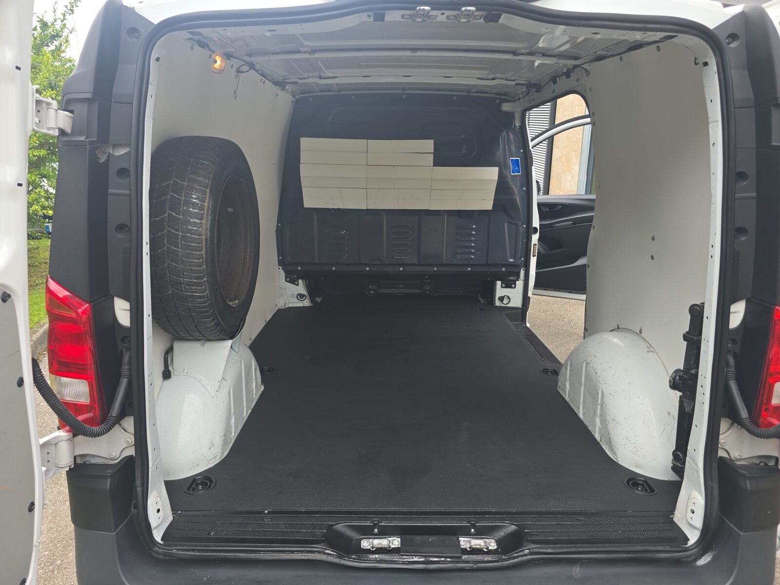 MERCEDES-BENZ VITO 109CDI FURGON
