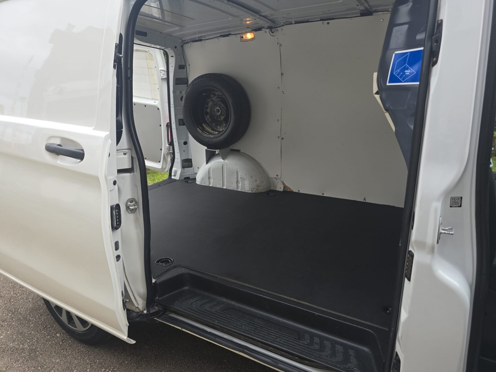 MERCEDES-BENZ VITO 109CDI FURGON