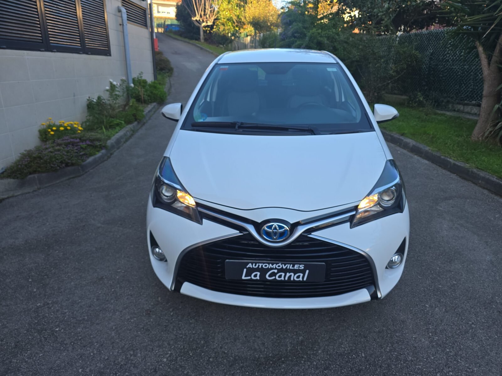 TOYOTA YARIS 1.5VVTI HYBRID ACTIVE